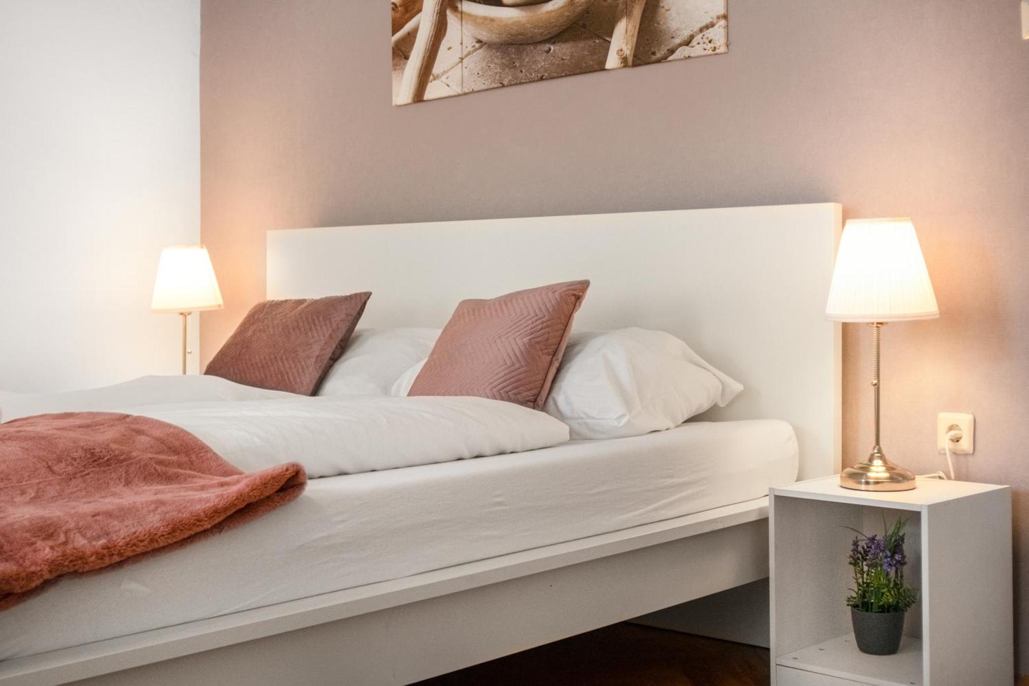 Commodious 3Br Apt. Ideal For Families And Friends Daire Viyana Dış mekan fotoğraf